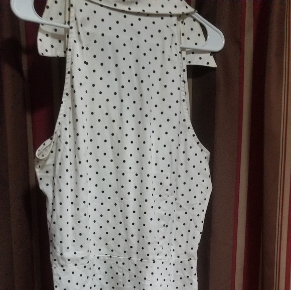 Dress. Womens. - Picture 3 of 6